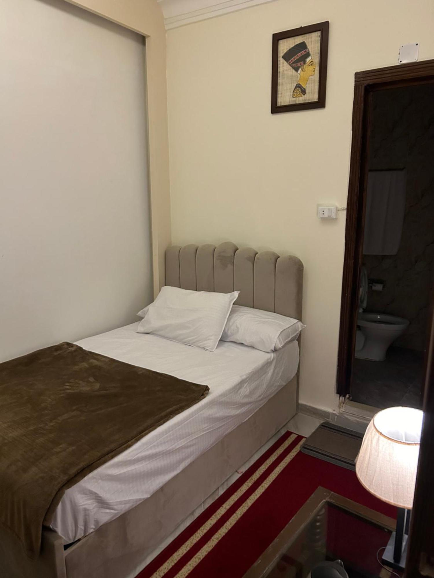 Matto Pyramids Inn Kafret el-Gabal Exterior photo